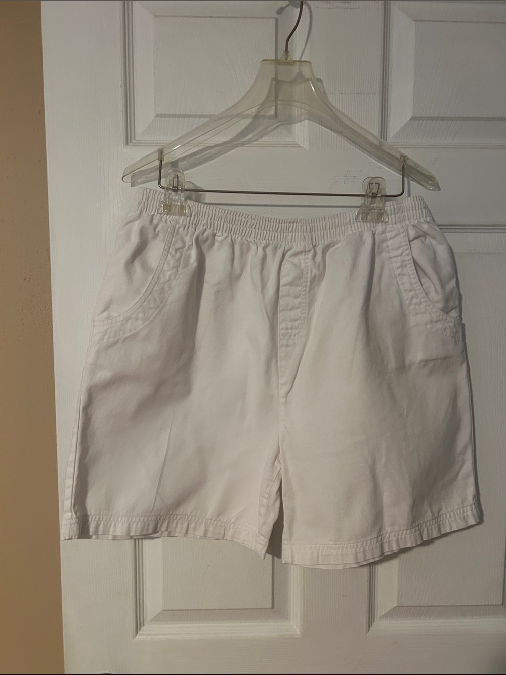 Basic Editions White Elastic-Waist Bermuda Shorts
